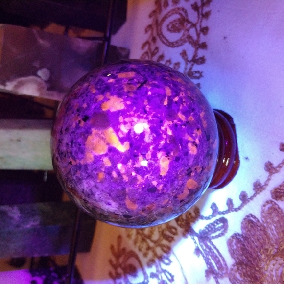 Yooperlite Sphere - Picture 2 of 7